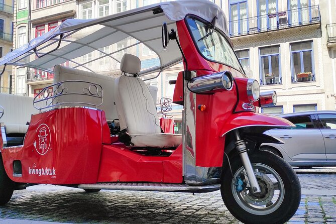 Electric Tuk Tuk Tour in Porto