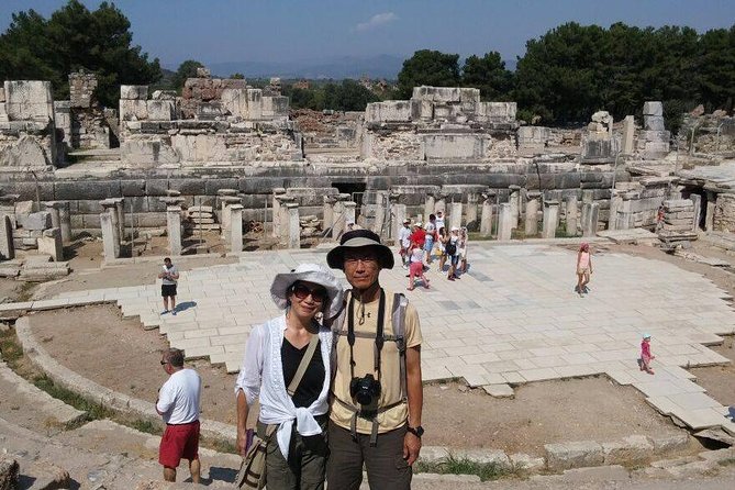 Ephesus Group Tour With Turkish Lunch From Kusadasi or Izmir