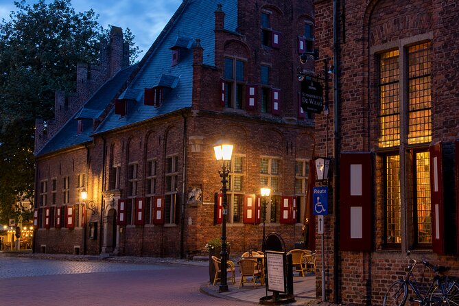 Evening Photo Tour of Medieval Doesburg (Incl Tower Climb!)