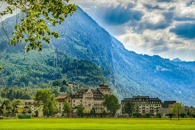 Exclusive Private Tour Through the Architecture of Interlaken Guided by a Local
