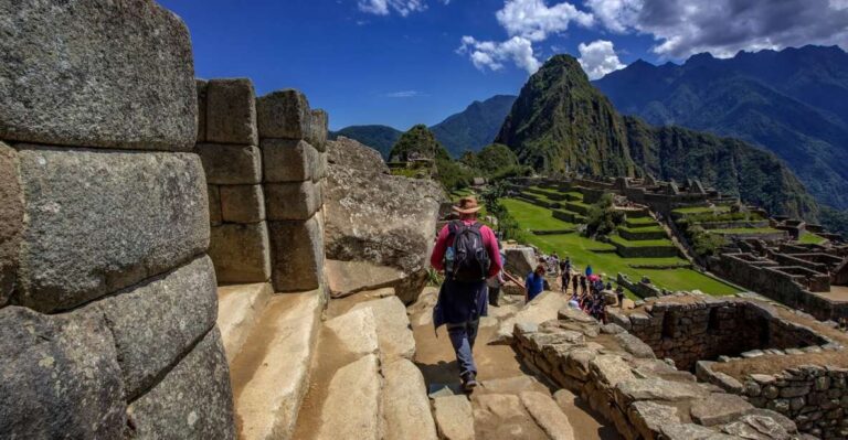 Excursion Machupicchu-Laguna Humantay 4 Days 3 Nights