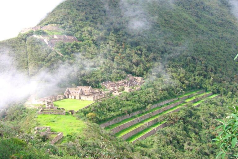 Expedition to Choquequirao : Trek to the Forgotten Inca City