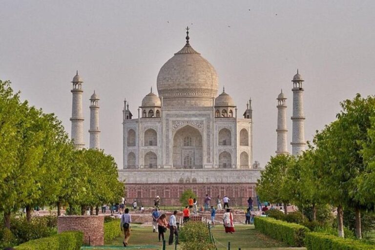Explore Old And New Delhi City Tour (With Agra Drop Otions)
