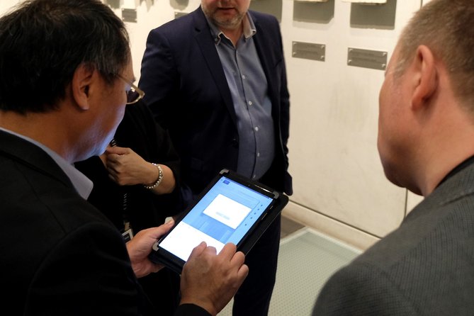 1 explore the acropolis museum with a tablet fun high end Explore the Acropolis Museum With a Tablet, Fun & High-End