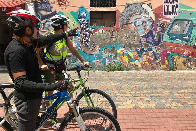 Explore Urban Quito on a Bike – Group Tour