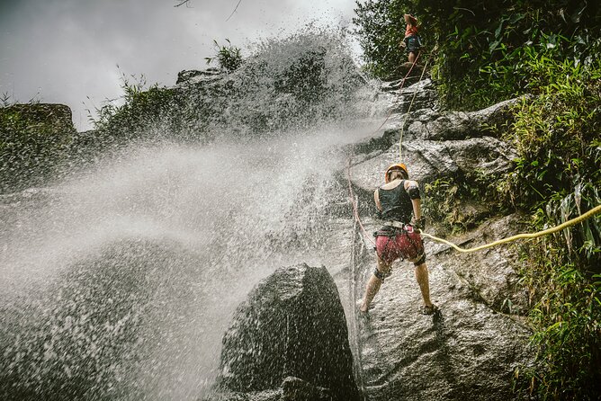 Extreme Waterfall Rappelling at Bocawina Rainforest – Antelope Falls