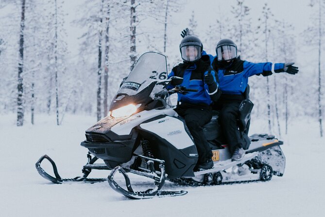 Family Day: Reindeer and Husky by Snowmobile in Levi