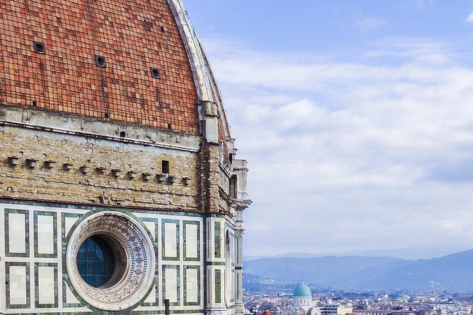 Florence: Guided Tour to the Duomo With an Access to the Brunelleschis Dome