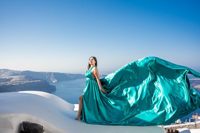 Flying Dress Photoshoot Tour in Santorini With Transportation
