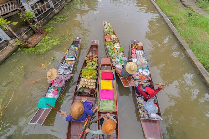 Foods Experience at Railway & Floating Market