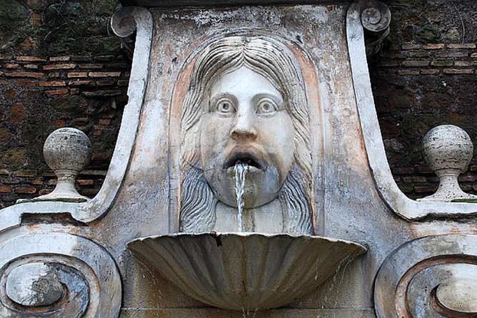 Fountains and Squares of Rome 2-Hour Walking Tour Semi – Private