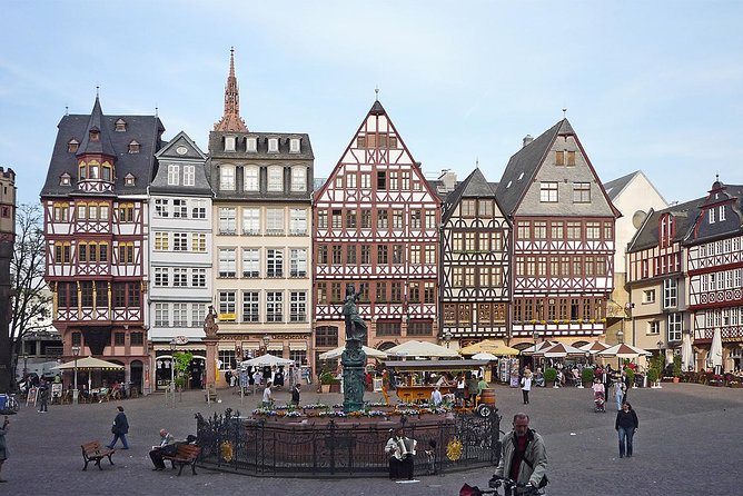 Frankfurt Walking Tour With a Professional Guide