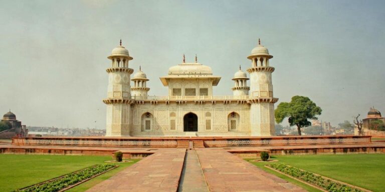 From Agra: Itmad-Ud-Daula & Akbar’s Tomb With Walking Tour