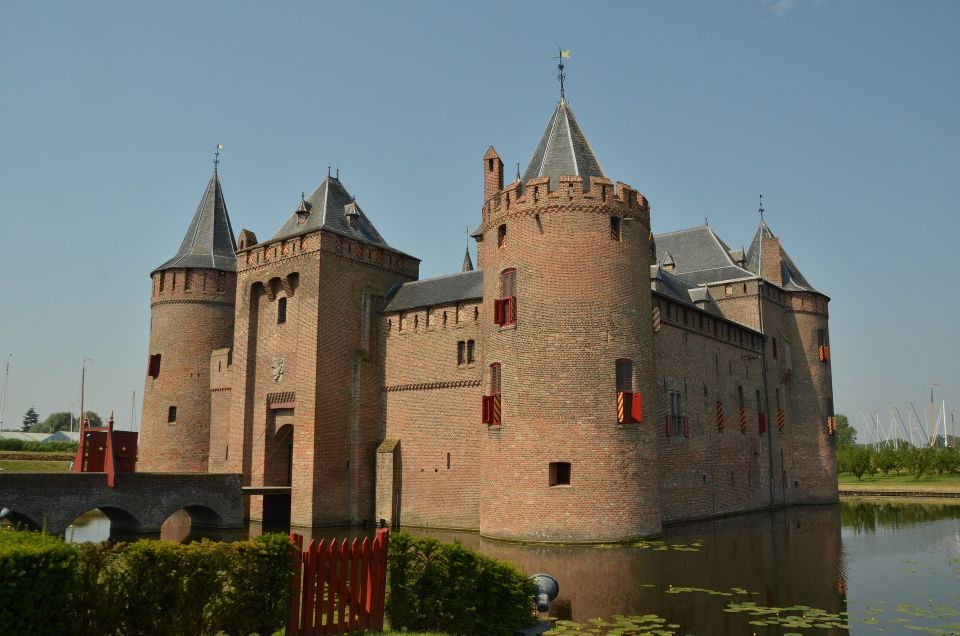 1 from amsterdam amsterdam castle muiderslot private tour From Amsterdam: Amsterdam Castle Muiderslot Private Tour