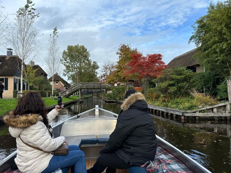 From Amsterdam: Giethoorn Small Group Tour With Boat Ride