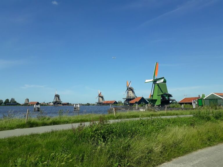 From Amsterdam: Zaanse Schans Windmills Private Tour