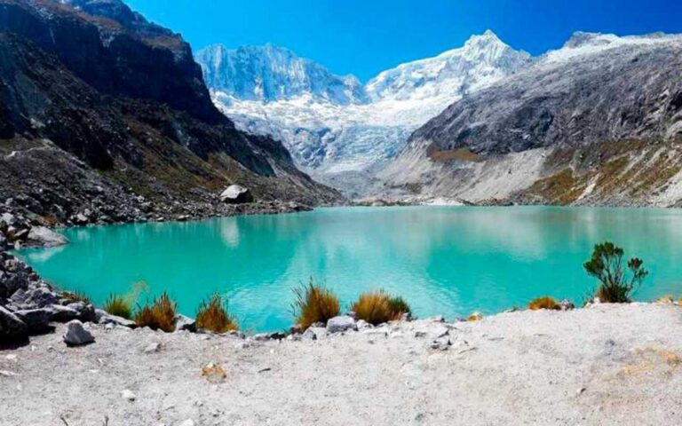 From Ancash: Walk to the Llaca Ravine and Lagoon Full Day