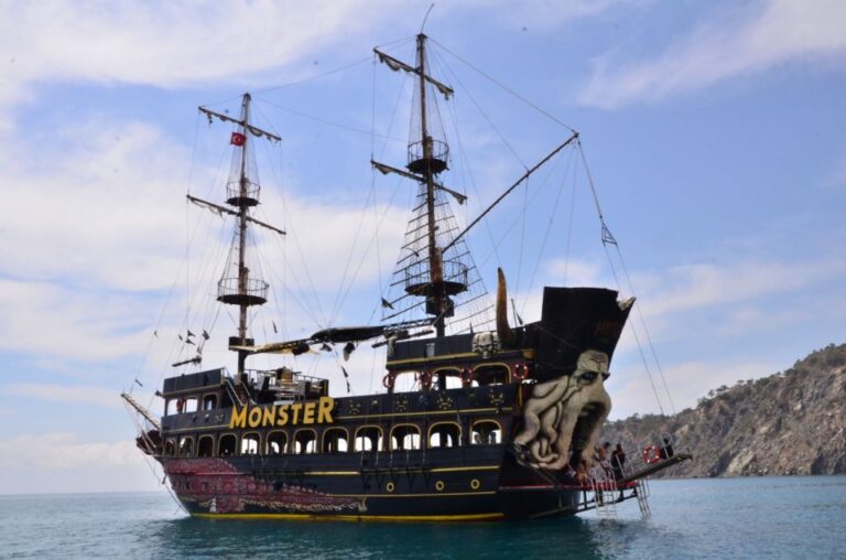 From Antalya/Kemer: Party Boat Trip to Kemer Bays With Lunch