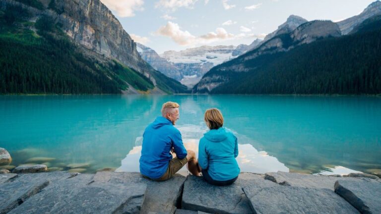 From Banff: Louise & Moraine Lake Guided Hiking Day Trip