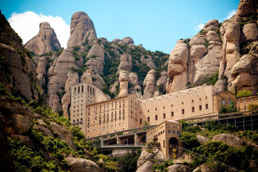 1 from barcelona montserrat guided tour return bus transfer From Barcelona: Montserrat Guided Tour & Return Bus Transfer