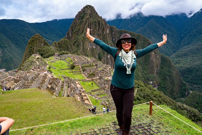 From Cusco – 2-Day Tour to the Sacred Valley and Machu Picchu With Lunch