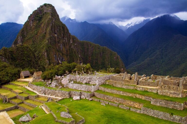 From Cusco: 4-Day Alternative Lares Trail to Machu Picchu