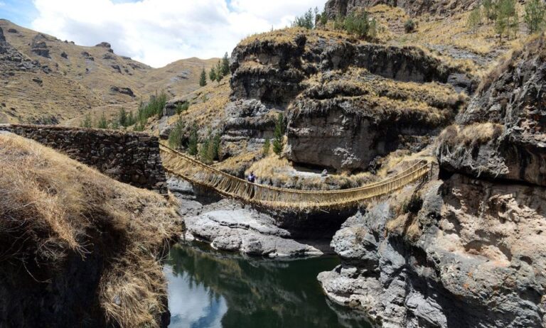 From Cusco: Excursion to the Inca Bridge Q’eswachaka