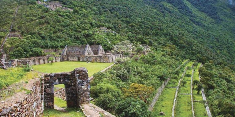 From Cusco Hiking to Choquequirao Inca Ruins in Peru 4 Days
