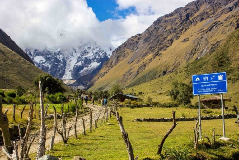 From Cusco: Humantay Lagoon 1-Day Tour Breakfast Lunch