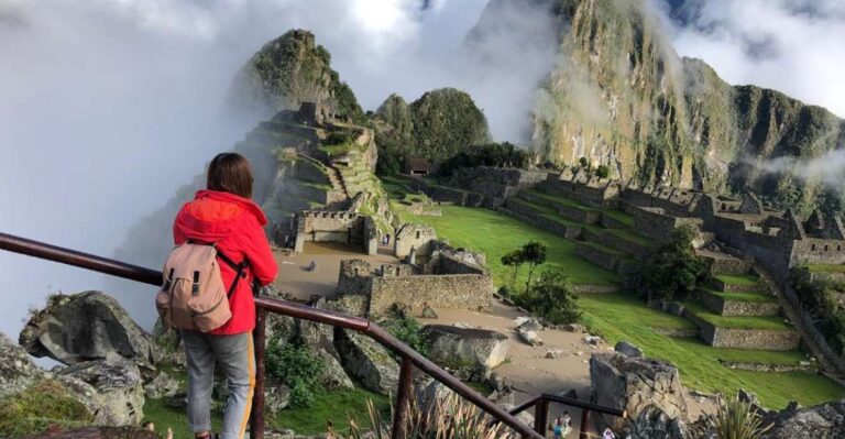 From Cusco: Machu Picchu 2-day Budget Tour by Car
