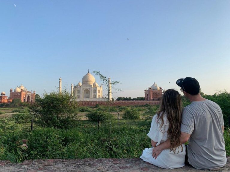 From Delhi – One Day Taj Mahal & Agra Trip by Private Car