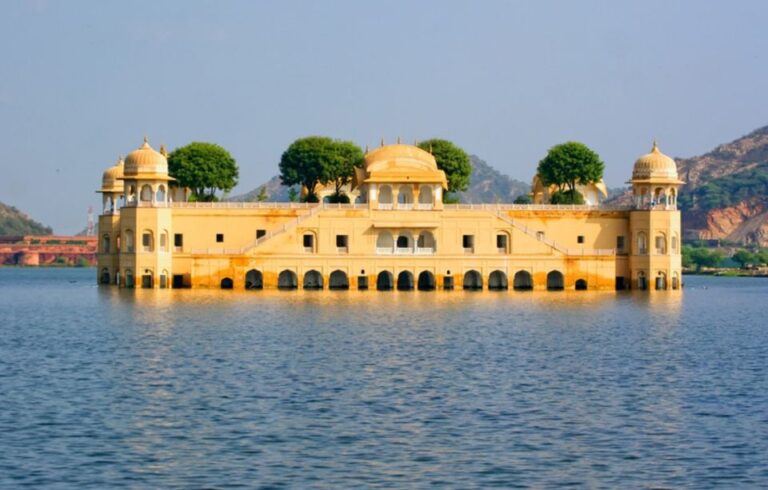 From Delhi : Private Jaipur Day Tour by Car