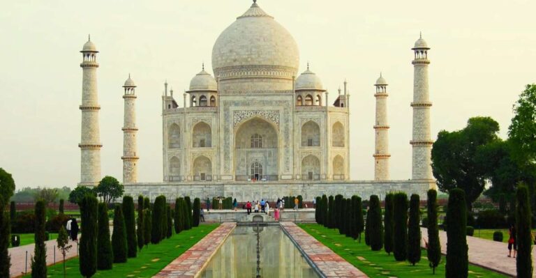 From Delhi: Private Same Day Agra Tour By Car