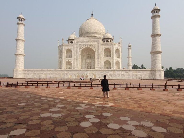 From Delhi: Taj Mahal and Agra Fort Private Sunrise Tour