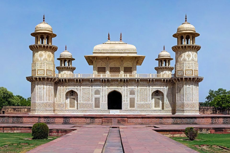 From Delhi: Taj Mahal and Agra Fort Private Sunrise Tour - Tour Experience