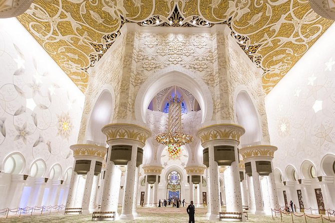 From Dubai: Abu Dhabi Full-Day Trip With Louvre & Grand Mosque