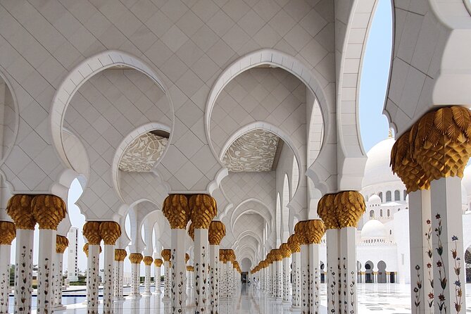 From Dubai : Abudhabi Sheikh Zayed Grand Mosque Tour