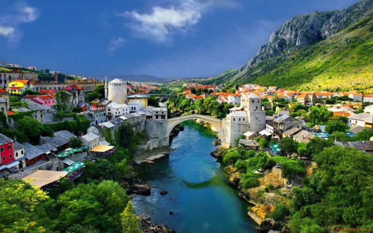 From Dubrovnik: Mostar & Kravica Waterfalls Small-Group Tour