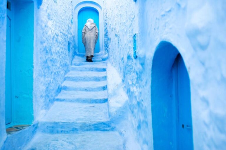 From Fez: Fully Guided Day Trip to Chefchaouen