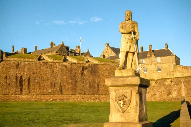 From Glasgow: Loch Lomond, Trossachs & Stirling Castle Tour