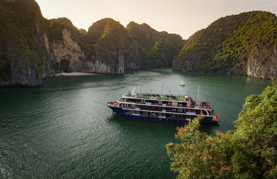 1 from hanoi 2 day halong and lan ha bay la pandora cruise From Hanoi: 2-Day Halong and Lan Ha Bay La Pandora Cruise