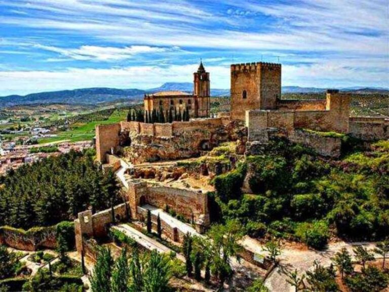 From Jaén: Alcalá La Real and Alcaudete Castles Tour
