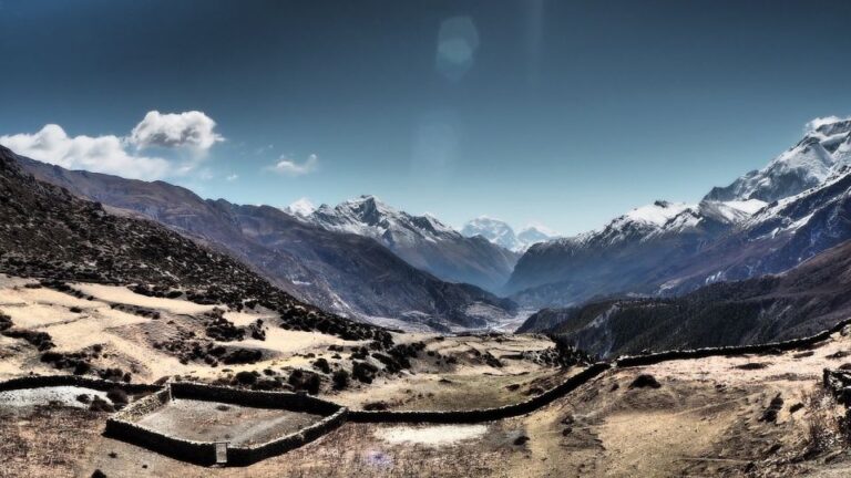 From Kathmandu/Pokhara: 9-Day Annapurna Circuit Trek