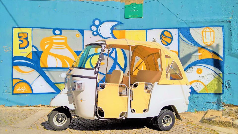 From Leixões: Private Porto Historic Center Tuk Tuk Tour - Experience Highlights