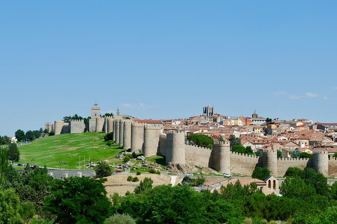 From Madrid: Full-Day Medieval Tour in Toledo and Ávila