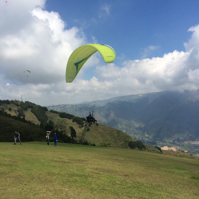 From Medellin: Andes Paragliding Expereince