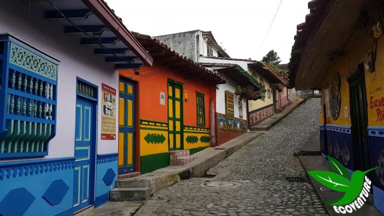 From Medellin: Colorful Guatape Stunning ATV