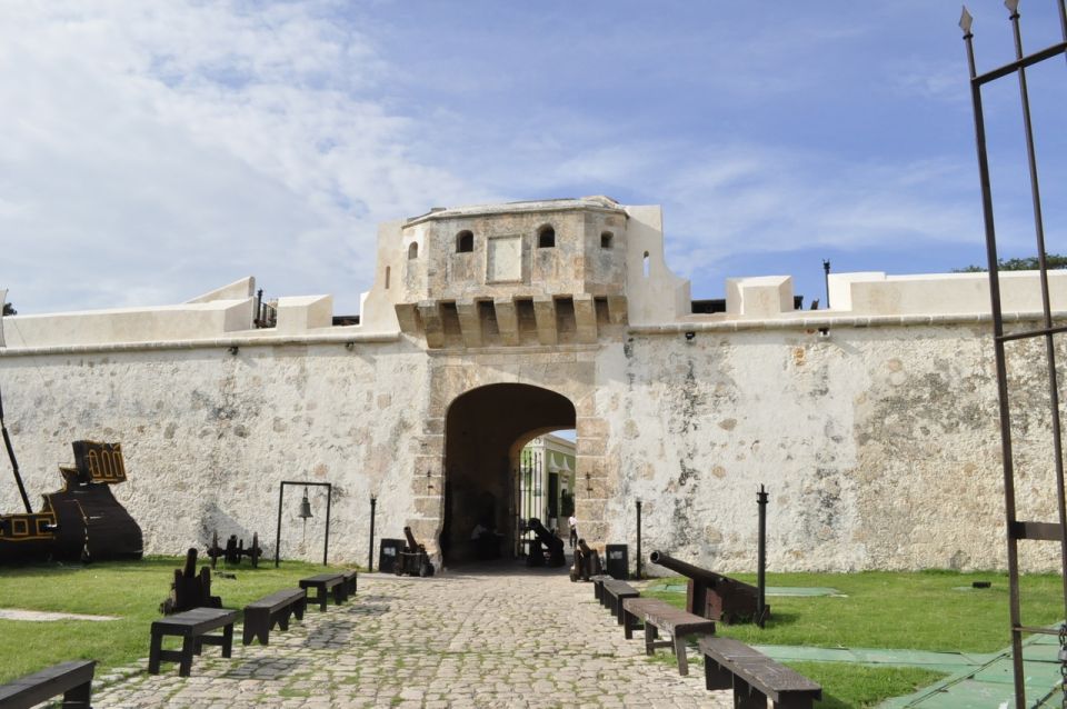1 from merida edzna city tour campeche guided tour From Mérida: Edzna & City Tour Campeche Guided Tour