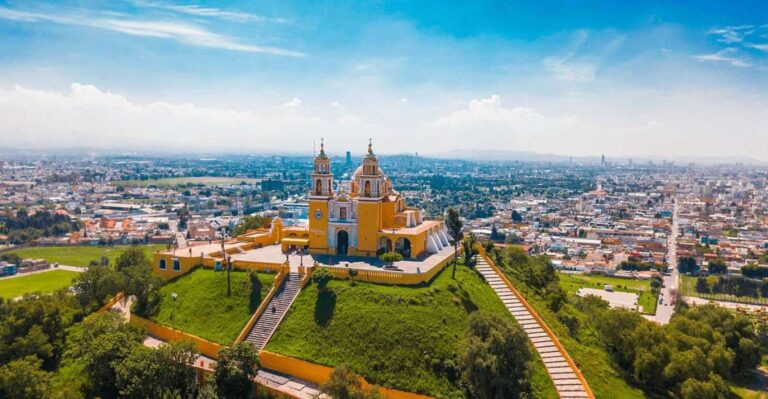 From Mexico City: Cholula, Tonantzintla and Puebla Tour