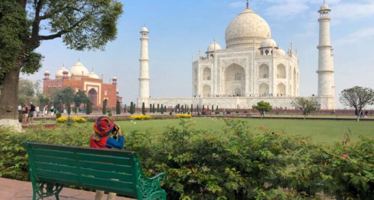From New Delhi : Day Trip to Taj Mahal & Agra Fort